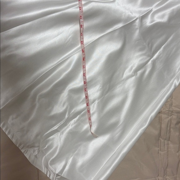 JJs House Shimmering White Satin Skirt - Picture 5 of 8